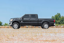 Load image into Gallery viewer, 2 Inch Leveling Kit | Ford F-250/F-350 Super Duty 4WD (2005-2023) Rough Country