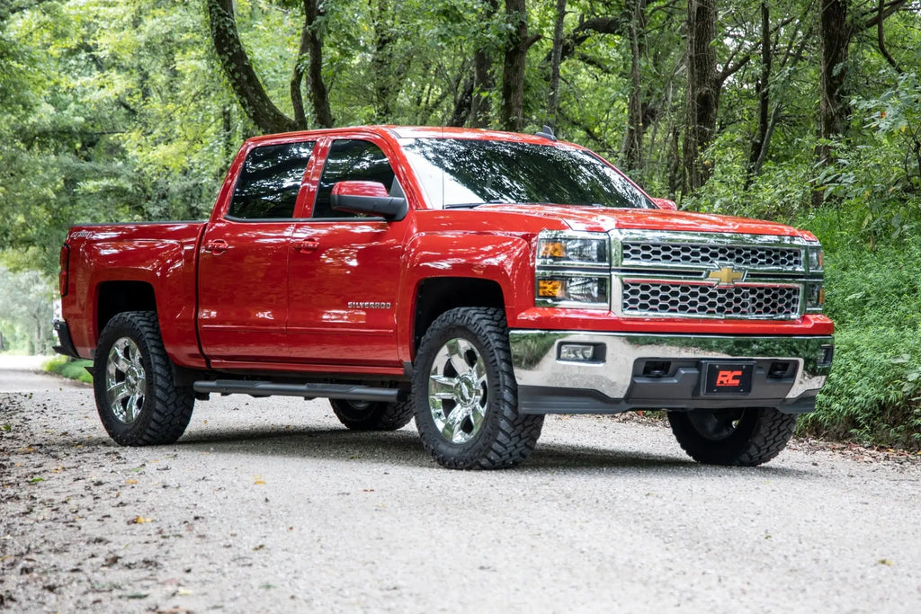 2 Inch Leveling Kit | Loaded Strut | Chevy/GMC 1500 (14-18) Rough Country