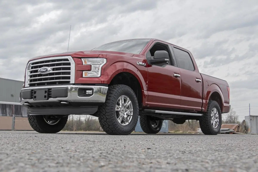 2 Inch Leveling Kit | Loaded Strut | Ford F-150 4WD (2014-2023) Rough Country