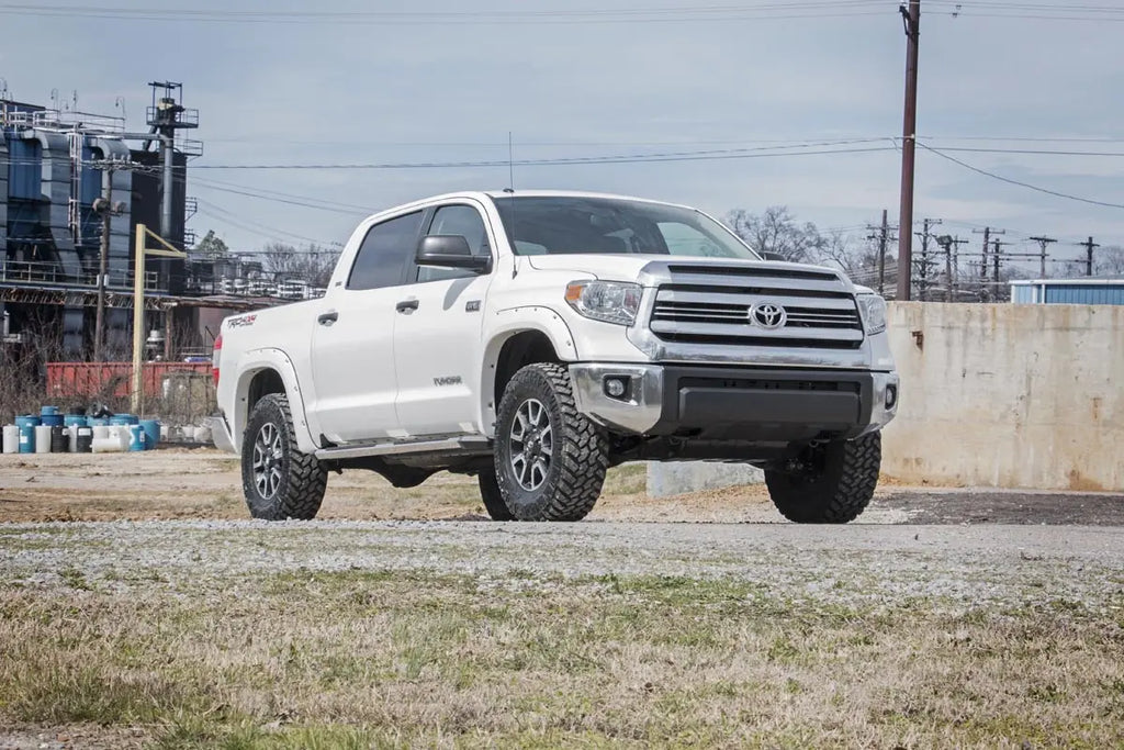 2.5-3 Inch Leveling Kit | Toyota Tundra 2WD/4WD (2007-2021) Rough Country