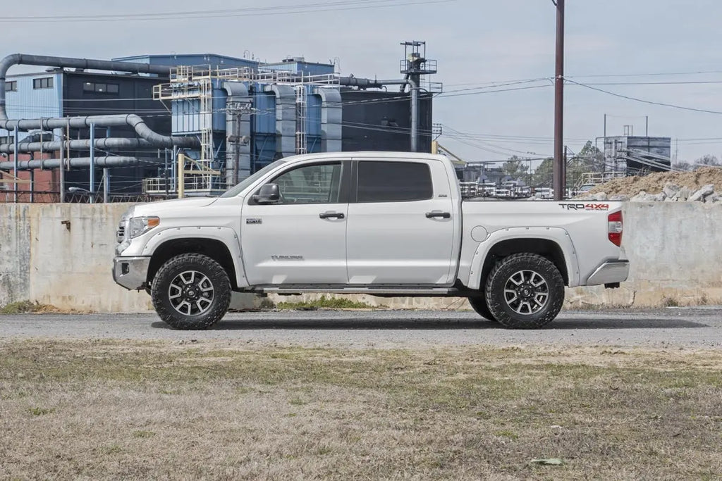 2.5-3 Inch Leveling Kit | Toyota Tundra 4WD (2007-2021) Rough Country