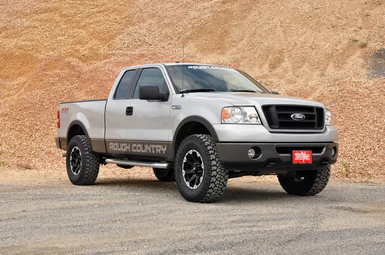 2.5 Inch Leveling Kit | Ford F-150 2WD/4WD (2004-2008) Rough Country