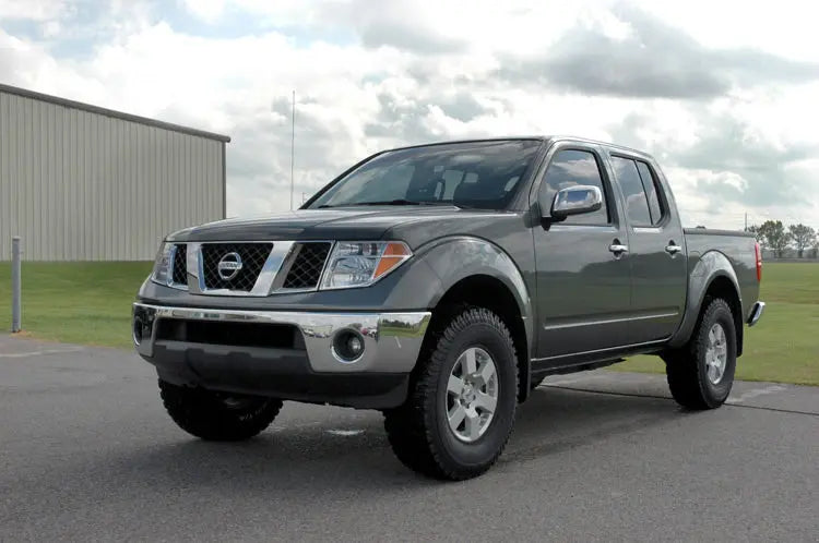 2.5 Inch Leveling Kit | Red Spacers | Nissan Frontier (05-23)/Xterra (05-15) Rough Country