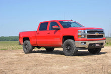 Load image into Gallery viewer, 2.5 Inch Leveling Kit | Stamped Steel | Chevy/GMC 1500 (16-18) Rough Country
