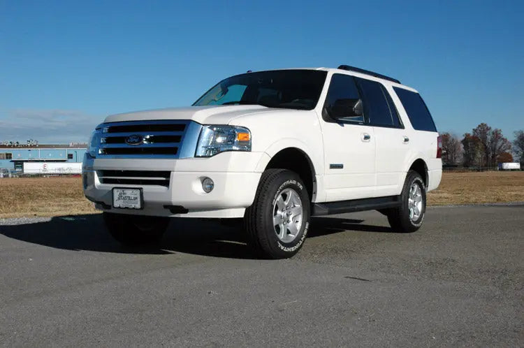 2.5 Inch Lift Kit | Ford Expedition 2WD/4WD (2003-2013) Rough Country