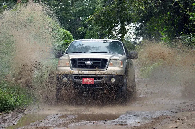 2.5 Inch Lift Kit | Molded | Ford F-150 2WD/4WD (2004-2008) Rough Country
