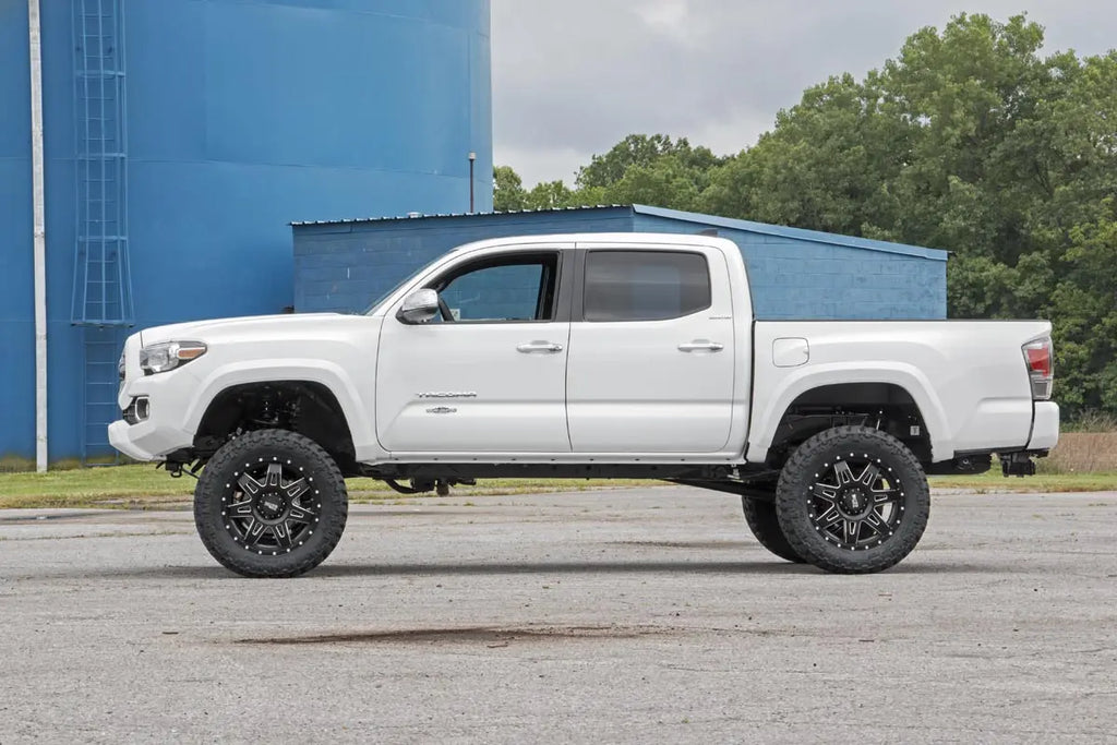 6 Inch Lift Kit | Toyota Tacoma 2WD/4WD (2005-2015) Rough Country