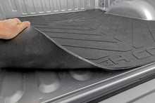 Load image into Gallery viewer, Bed Mat | 6'4" Bed | RC Logo | Ram 1500 (19-23)/1500 TRX (21-23) Rough Country
