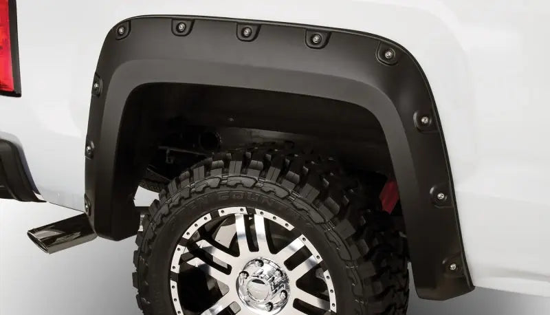 Bushwacker 14-15 GMC Sierra 1500 Fleetside Boss Pocket Style Flares 4pc 69.3/78.8/97.6in Bed - Black Bushwacker