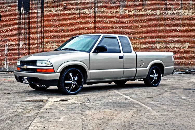 Lowering Kit | 2 Inch FR | 3 Inch RR | Chevy/GMC S10 Truck (82-03)/Sonoma (91-03) Rough Country