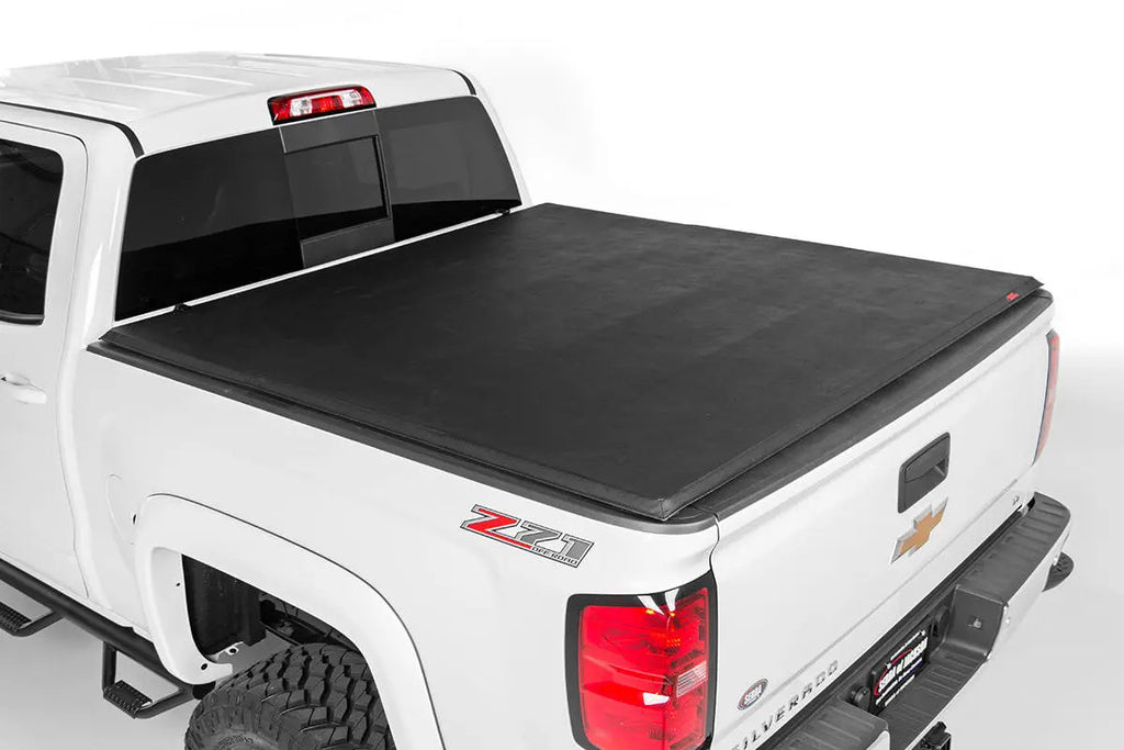 Soft Tri-Fold Bed Cover | 5' Bed | Toyota Tacoma 2WD/4WD (05-15) Rough Country