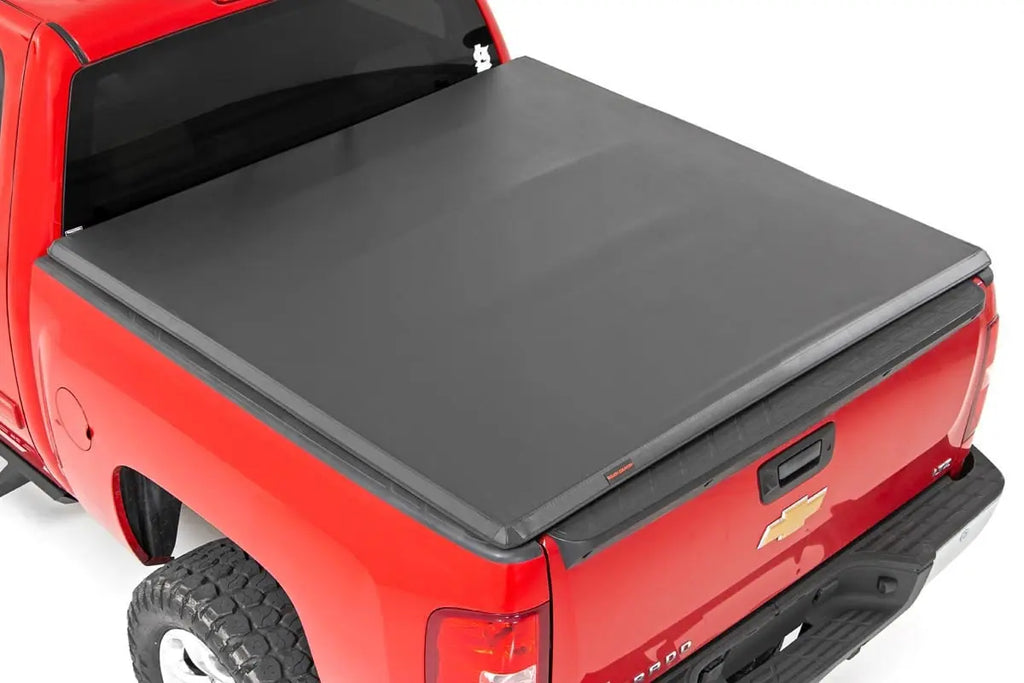 Soft Tri-Fold Bed Cover | 6'7" Bed | Chevy 1500 & Chevy/GMC 2500HD/3500HD (07-14) Rough Country