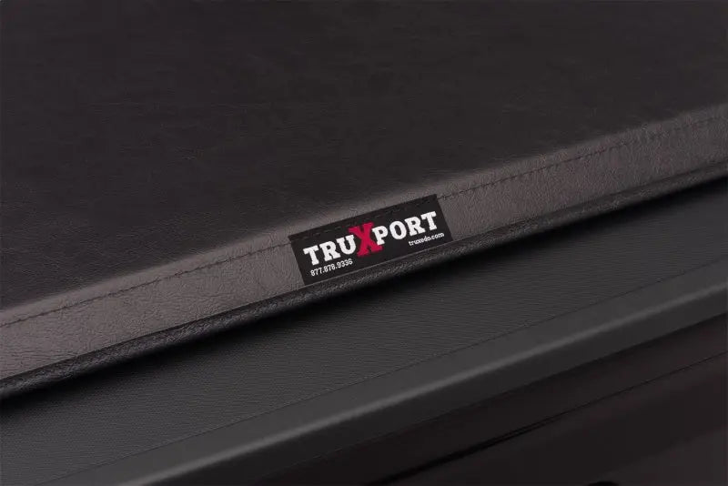 Truxedo 14-18 GMC Sierra & Chevrolet Silverado 1500 6ft 6in TruXport Bed Cover Truxedo