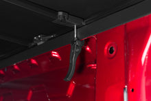 Load image into Gallery viewer, Tonno Pro 05-15 Toyota Tacoma 5ft Fleetside Tonno Fold Tri-Fold Tonneau Cover
