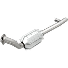 Load image into Gallery viewer, MagnaFlow Conv DF 04-05 Dodge Ram 1500 Pickup 5.7L D/S Magnaflow