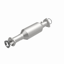 Load image into Gallery viewer, MagnaFlow Conv DF 97-01 Honda CR-V 2.0L Magnaflow