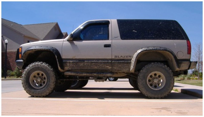 Bushwacker 88-99 Chevy C1500 Cutout Style Flares 2pc - Black Bushwacker