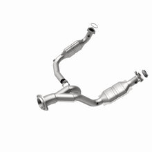 Load image into Gallery viewer, MagnaFlow Conv DF 07-08 Escalade 6.2 Driver Side OEM Magnaflow