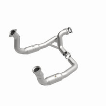 Load image into Gallery viewer, MagnaFlow Conv Direct Fit 11-14 Ford F-250 Super Duty / 350 Super Duty V8 6.2L Magnaflow