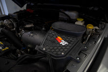 Load image into Gallery viewer, K&amp;N 21-22 Jeep Wrangler JL V8-6.4L Aircharger Performance Intake K&amp;N Engineering