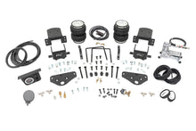 Load image into Gallery viewer, Air Spring Kit w/compressor | Ford F-250/F-350 Super Duty (17-22) Rough Country