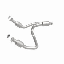 Load image into Gallery viewer, MagnaFlow Conv Direct Fit 14-16 GMC Sierra 1500 V6 4.3L Magnaflow