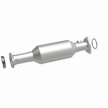 Load image into Gallery viewer, MagnaFlow Conv DF 97-01 Honda CR-V 2.0L Magnaflow