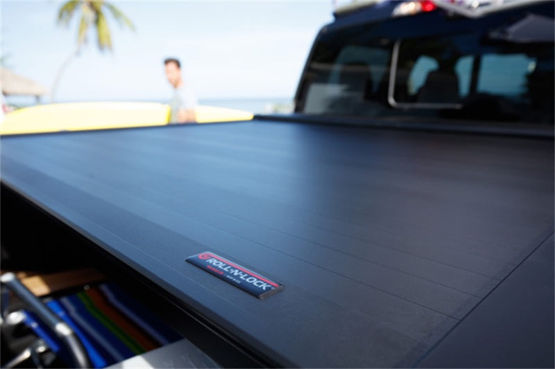 Roll-N-Lock 17-19 Ford F-250/F-350 Super Duty 80-3/8in E-Series Retractable Tonneau Cover Roll-N-Lock