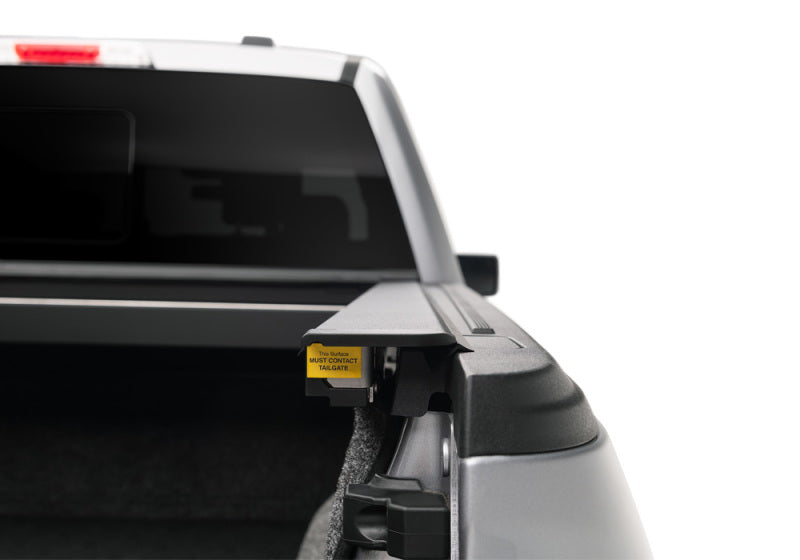Roll-N-Lock 17-19 Ford F-250/F-350 Super Duty SB 80-3/8in A-Series Retractable Tonneau Cover Roll-N-Lock