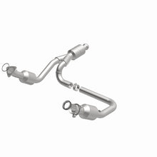 Load image into Gallery viewer, MagnaFlow Conv Direct Fit 14-16 GMC Sierra 1500 V6 4.3L Magnaflow