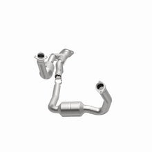 Load image into Gallery viewer, MagnaFlow Conv DF 06-07 Jeep Commander / 05-10 Grand Cherokee 5.7L Y-Pipe Assy (49 State) Magnaflow