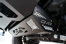 Load image into Gallery viewer, DV8 Offroad 21-22 Ford Bronco Front Skid Plate DV8 Offroad
