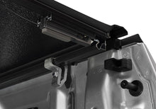 Load image into Gallery viewer, UnderCover 2021+ Ford F-150 Crew Cab 5.5ft Flex Bed Cover Undercover