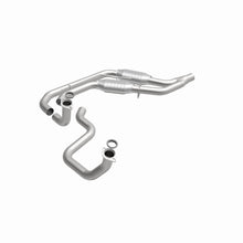 Load image into Gallery viewer, MagnaFlow Conv DF GM 89 92 (2.5in Tubing) Magnaflow