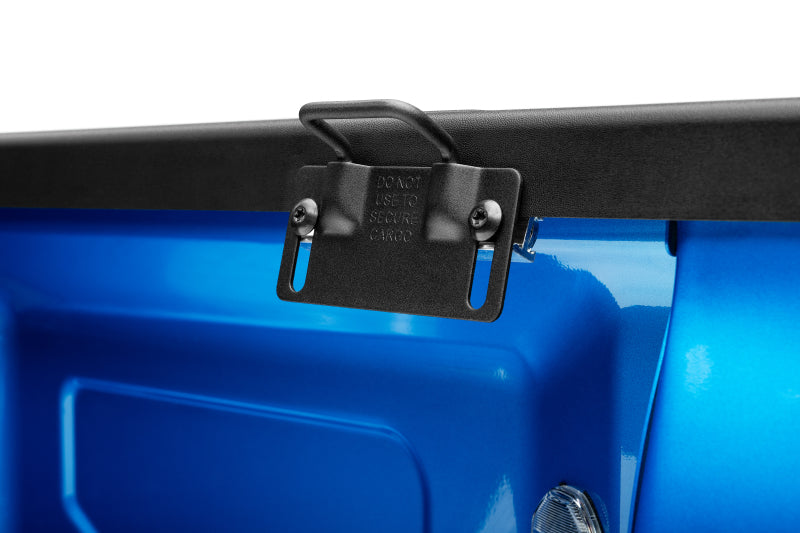 Extang 19-22 Dodge Ram (5ft. 7in. Bed) Solid Fold ALX Extang