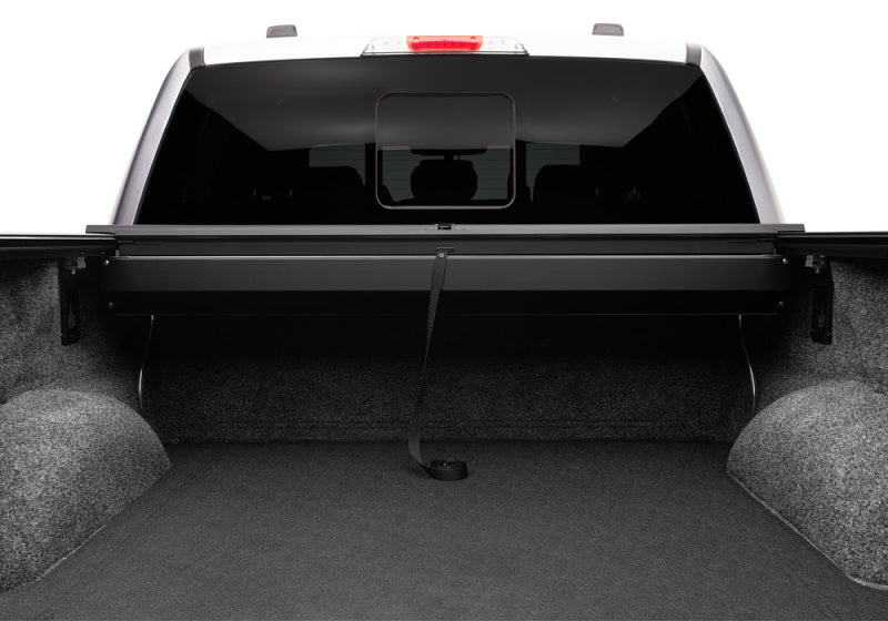 Roll-N-Lock 17-19 Ford F-250/F-350 Super Duty SB 80-3/8in A-Series Retractable Tonneau Cover Roll-N-Lock