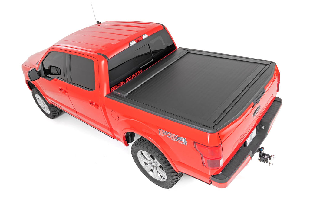 Retractable Bed Cover | 5'7" Bed | Ford F-150 (15-20)/Raptor (17-20) Rough Country