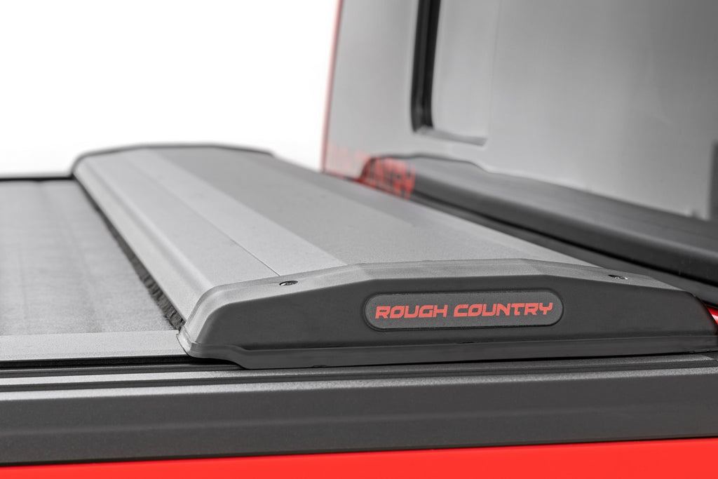 Retractable Bed Cover | 5'7" Bed | Ford F-150 (15-20)/Raptor (17-20) Rough Country