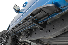 Load image into Gallery viewer, RPT2 Running Board | Crew Cab | Black | Ford F-150/F-150 Lightning/Raptor (15-23) Rough Country