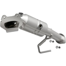 Load image into Gallery viewer, MagnaFlow Conv Direct Fit OEM 12-17 Jeep Wrangler 3.6L Underbody Magnaflow