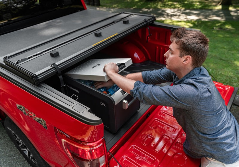 Extang 21-23 Ford F-150 (5ft. 7in. Bed) Solid Fold ALX Extang