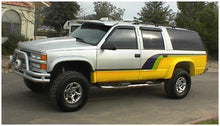 Load image into Gallery viewer, Bushwacker 88-99 Chevy C1500 Cutout Style Flares 2pc - Black Bushwacker