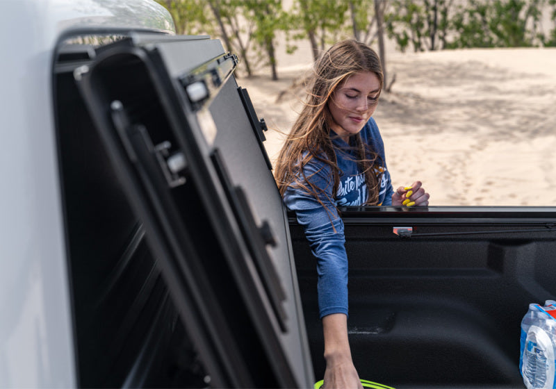 BAK 2020 Jeep Gladiator 5ft Bed BAKFlip MX4 BAK