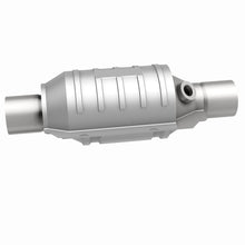 Load image into Gallery viewer, MagnaFlow Conv Univ 2.25 Single O2 FED Magnaflow