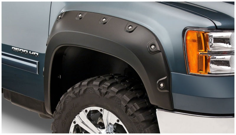 Bushwacker 11-14 GMC Sierra 3500 Fleetside Boss Pocket Style Flares 4pc Excludes Dually - Black Bushwacker