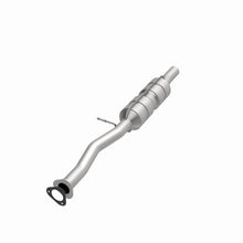 Load image into Gallery viewer, MagnaFlow Conv DF 00-01 Excursion With 5.4L A Magnaflow