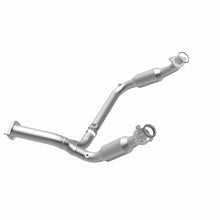 Load image into Gallery viewer, MagnaFlow Conv DF 07-09 Chevy/GMC Silverado/Suburban/Sierra/Tahoe/Yukon Magnaflow