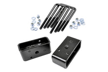 Load image into Gallery viewer, 2.5 Inch Block &amp; U-Bolt Kit | Chevy/GMC 1500 Truck 2WD/4WD Rough Country