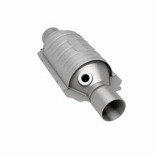 Load image into Gallery viewer, MagnaFlow Conv Univ 2.25 Single O2 FED Magnaflow