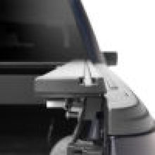 Load image into Gallery viewer, Retrax 17-18 Super Duty F-250-450 Long Bed RetraxPRO XR Retrax